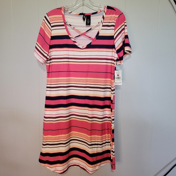 😎 Kristin Nicole Pink Striped Dress - Picture 1 of 3